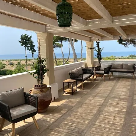 Отель Masseria Baroni Di Montesardo