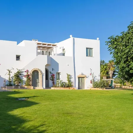 Masseria Baroni Di Montesardo Hotel 4*