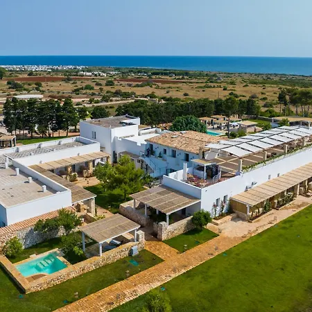 Отель Masseria Baroni Di Montesardo