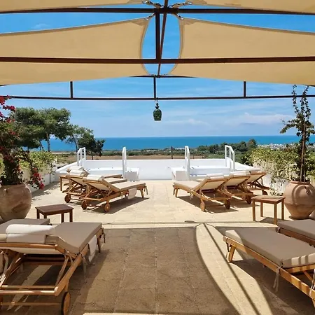 Отель Masseria Baroni Di Montesardo