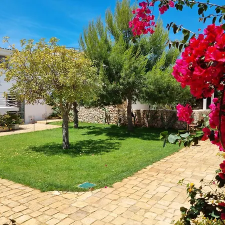 Masseria Baroni Di Montesardo 4*